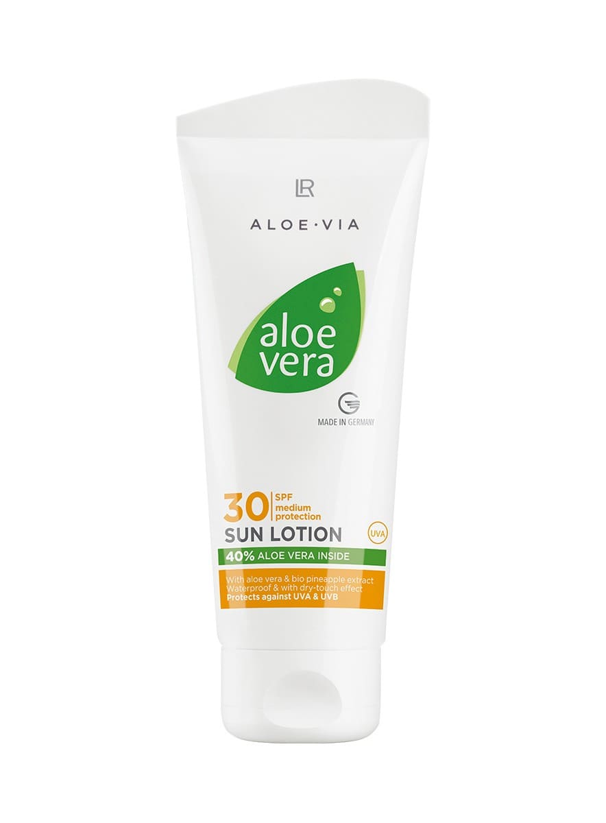 Tube der wasserfesten Aloe Vera Sun Lotion SPF 30 mit Bio-Ananas-Extrakt